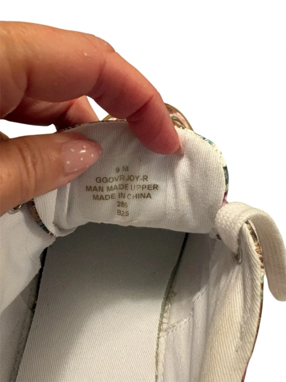GBG Los Angeles Women’s Floral Sneakers - Picture 6 of 8